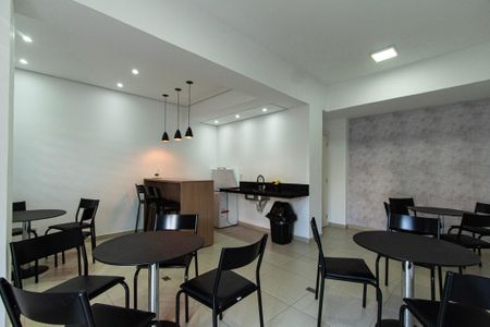 Apartamento para alugar com 54m², 2 quartos e 1 vaga Apartamento para alugar com 54m², 2 quartos e 1 vagaÁrea comum - Salão de festas