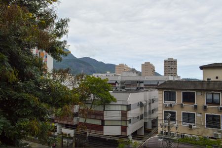 Apartamento à venda com 60m², 2 quartos e 1 vaga Apartamento à venda com 60m², 2 quartos e 1 vagaVista do Quarto 2