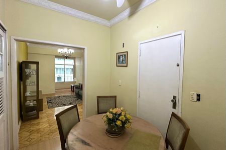 Apartamento à venda com 93m², 3 quartos e sem vaga Apartamento à venda com 93m², 3 quartos e sem vagaSala de Jantar
