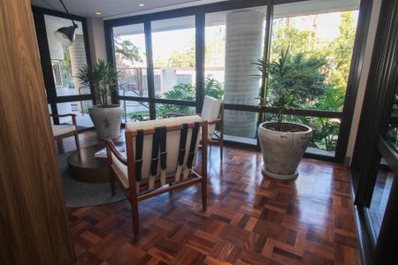 Apartamento à venda com 82m², 2 quartos e 2 vagasHall de entrada