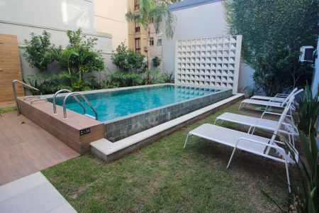 Apartamento à venda com 82m², 2 quartos e 2 vagasÁrea comum - Piscina