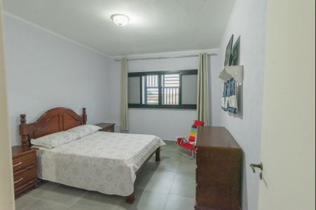 Casa à venda com 320m², 3 quartos e 2 vagas Casa à venda com 320m², 3 quartos e 2 vagasQuarto 1