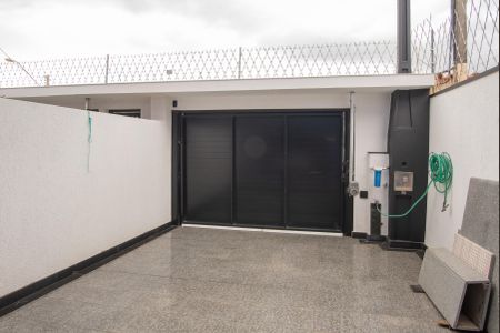 Casa à venda com 320m², 3 quartos e 2 vagas Casa à venda com 320m², 3 quartos e 2 vagasGaragem