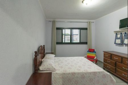 Casa à venda com 320m², 3 quartos e 2 vagas Casa à venda com 320m², 3 quartos e 2 vagasQuarto 1