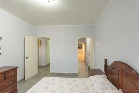 Casa à venda com 320m², 3 quartos e 2 vagas Casa à venda com 320m², 3 quartos e 2 vagasQuarto 1