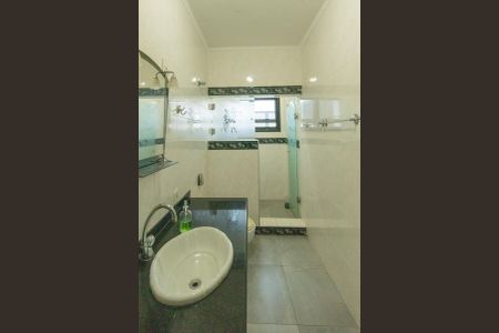 Casa à venda com 320m², 3 quartos e 2 vagas Casa à venda com 320m², 3 quartos e 2 vagasBanheiro