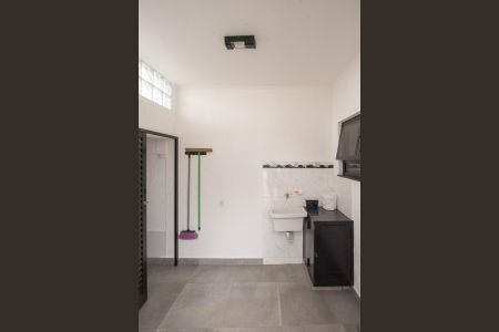 Casa à venda com 320m², 3 quartos e 2 vagas Casa à venda com 320m², 3 quartos e 2 vagasÁrea de Serviço