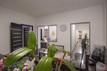 Casa à venda com 320m², 3 quartos e 2 vagas Casa à venda com 320m², 3 quartos e 2 vagasCozinha