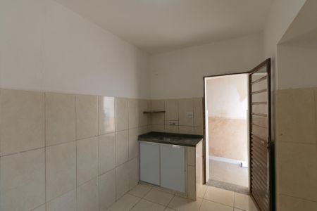 Casa para alugar com 100m², 2 quartos e 1 vaga Casa para alugar com 100m², 2 quartos e 1 vagaCozinha