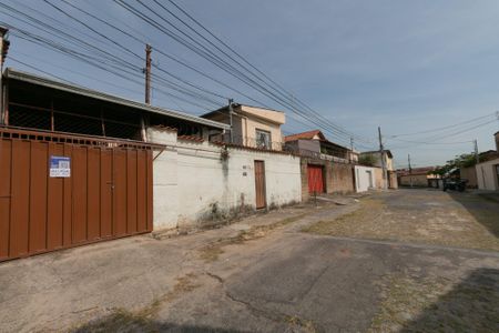 Casa para alugar com 100m², 2 quartos e 1 vaga Casa para alugar com 100m², 2 quartos e 1 vagaPlaquinha