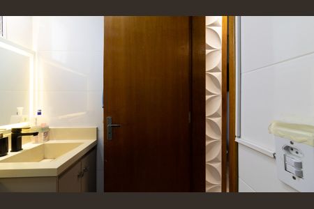 Apartamento à venda com 37m², 2 quartos e 1 vaga Apartamento à venda com 37m², 2 quartos e 1 vagaBanheiro