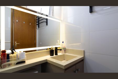 Apartamento à venda com 37m², 2 quartos e 1 vaga Apartamento à venda com 37m², 2 quartos e 1 vagaBanheiro