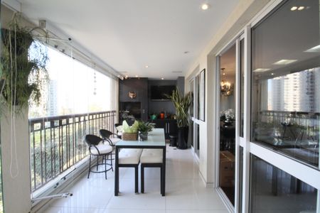 Apartamento à venda com 130m², 3 quartos e 2 vagasVaranda sala