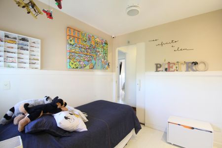 Apartamento à venda com 130m², 3 quartos e 2 vagasQuarto 2