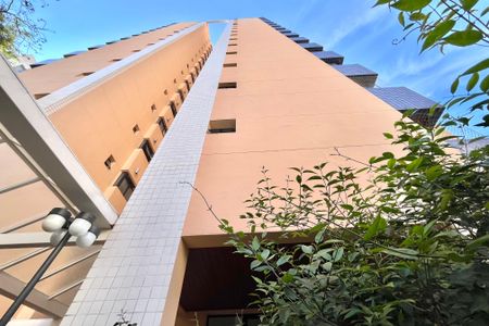 Apartamento à venda com 86m², 3 quartos e 2 vagasFachada