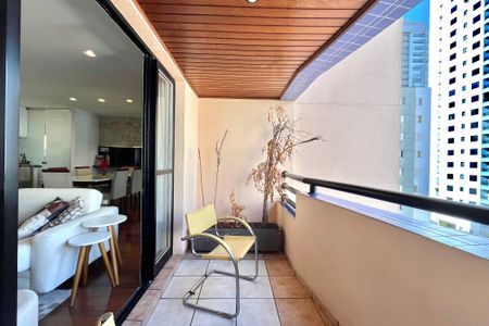 Apartamento à venda com 86m², 3 quartos e 2 vagasVaranda da Sala