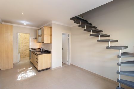 Casa de condomínio para alugar com 50m², 2 quartos e 1 vaga Casa de condomínio para alugar com 50m², 2 quartos e 1 vagaSala
