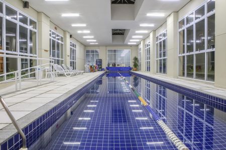 Apartamento à venda com 223m², 3 quartos e 4 vagasÁrea comum - Piscina