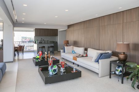 Apartamento à venda com 223m², 3 quartos e 4 vagasSala