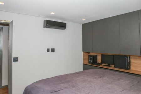 Apartamento à venda com 223m², 3 quartos e 4 vagasSuíte 2