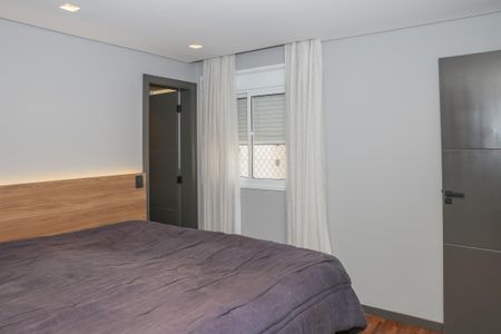 Apartamento à venda com 223m², 3 quartos e 4 vagasSuíte 2