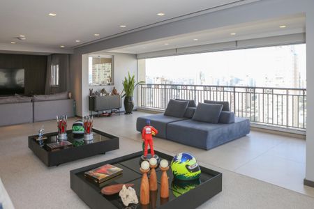 Apartamento à venda com 223m², 3 quartos e 4 vagasSala