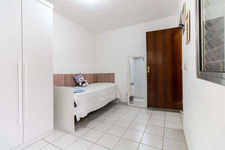 Casa à venda com 153m², 3 quartos e 2 vagas Casa à venda com 153m², 3 quartos e 2 vagasQuarto 2