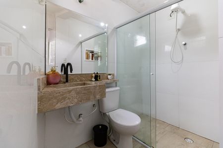 Casa à venda com 153m², 3 quartos e 2 vagas Casa à venda com 153m², 3 quartos e 2 vagasBanheiro da Suíte