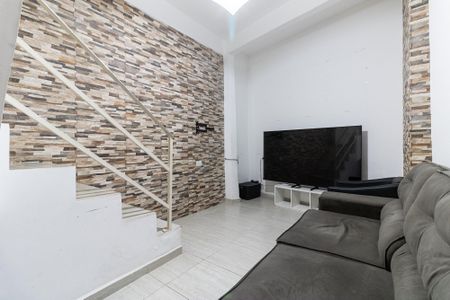 Casa à venda com 153m², 3 quartos e 2 vagas Casa à venda com 153m², 3 quartos e 2 vagasSala