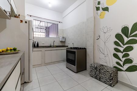 Casa à venda com 153m², 3 quartos e 2 vagas Casa à venda com 153m², 3 quartos e 2 vagasCozinha