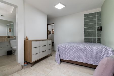 Casa à venda com 153m², 3 quartos e 2 vagas Casa à venda com 153m², 3 quartos e 2 vagasSuíte