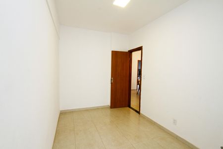 Apartamento à venda com 92m², 3 quartos e 2 vagasQuarto 2