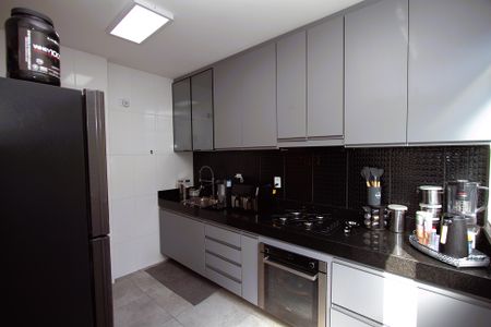 Apartamento à venda com 92m², 3 quartos e 2 vagasCozinha