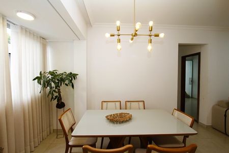 Apartamento à venda com 92m², 3 quartos e 2 vagasSala