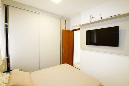 Apartamento à venda com 92m², 3 quartos e 2 vagasSuíte