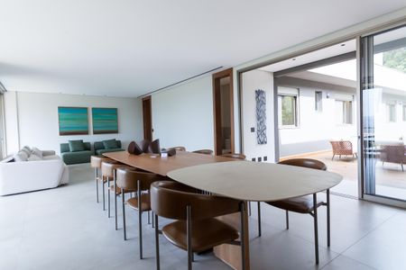 Casa de condomínio à venda com 548m², 4 quartos e 4 vagasSala de Jantar