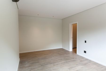 Casa de condomínio à venda com 548m², 4 quartos e 4 vagasSuite 4