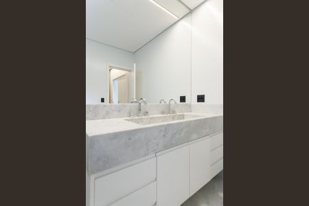 Casa de condomínio à venda com 548m², 4 quartos e 4 vagasBanheiro/Suite 4