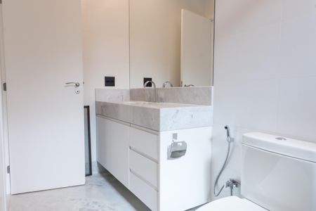 Casa de condomínio à venda com 548m², 4 quartos e 4 vagasBanheiro /Suite 1