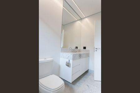 Casa de condomínio à venda com 548m², 4 quartos e 4 vagasBanheiro/Suite 3