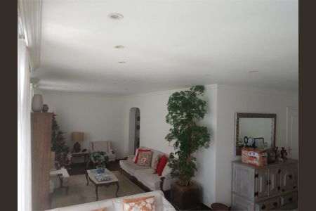 Apartamento à venda com 160m², 4 quartos e 3 vagas