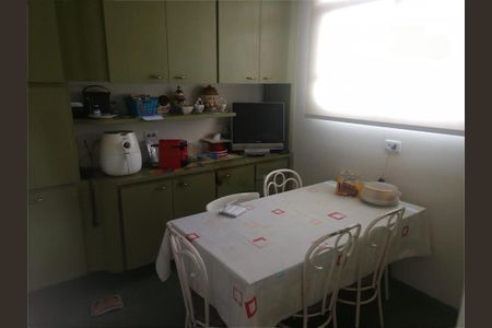 Apartamento à venda com 160m², 4 quartos e 3 vagas