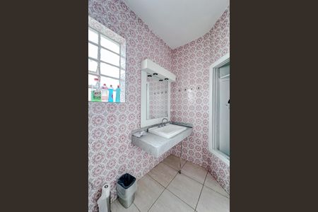 Casa à venda com 250m², 3 quartos e 3 vagasBanheiro