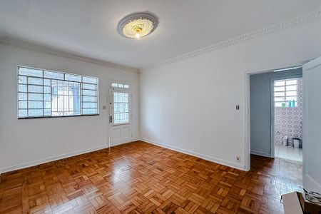 Casa à venda com 250m², 3 quartos e 3 vagasSala