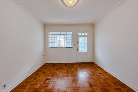 Casa à venda com 250m², 3 quartos e 3 vagasSala