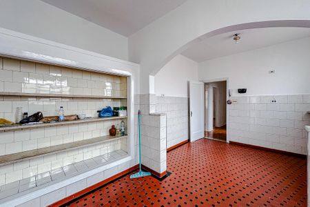 Casa à venda com 250m², 3 quartos e 3 vagasCozinha