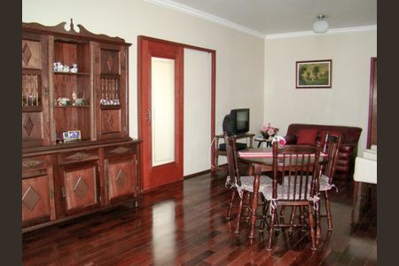 Apartamento à venda com 145m², 4 quartos e 2 vagas Apartamento à venda com 145m², 4 quartos e 2 vagasFoto 09