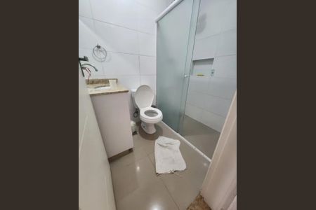Casa à venda com 220m², 4 quartos e 6 vagas Casa à venda com 220m², 4 quartos e 6 vagasFoto 09