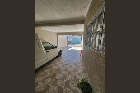 Casa à venda com 220m², 4 quartos e 6 vagas Casa à venda com 220m², 4 quartos e 6 vagasFoto 13