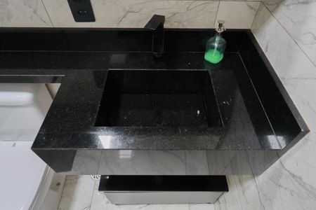 Apartamento à venda com 50m², 2 quartos e 1 vaga Apartamento à venda com 50m², 2 quartos e 1 vagaBanheiro